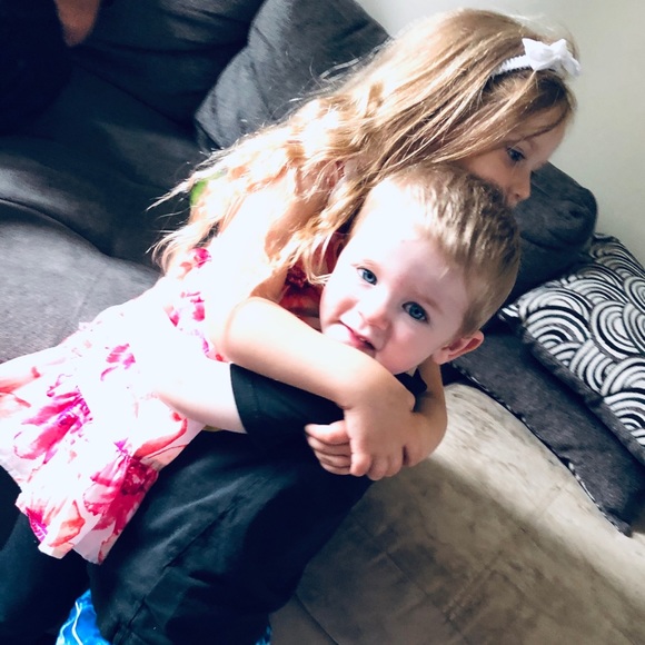 Meet your Posher, Joelle - Picture 1 of 1